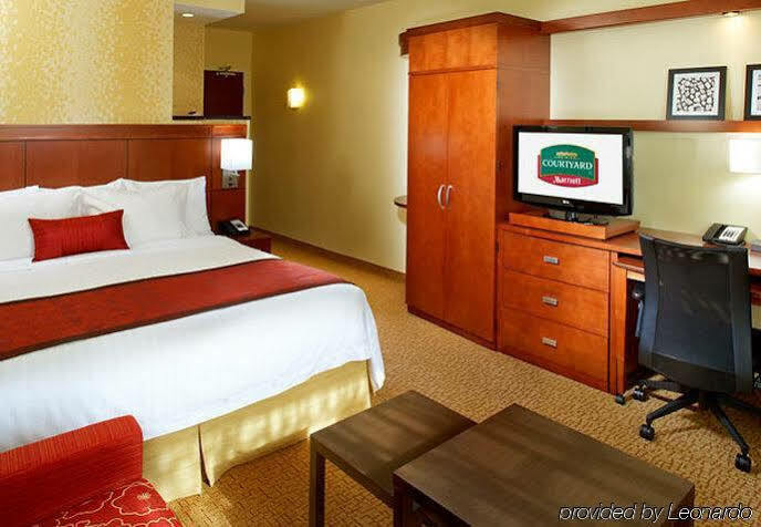 Hotel Courtyard Pittsburgh Settlers Ridge/Robinson Township Imperial Esterno foto